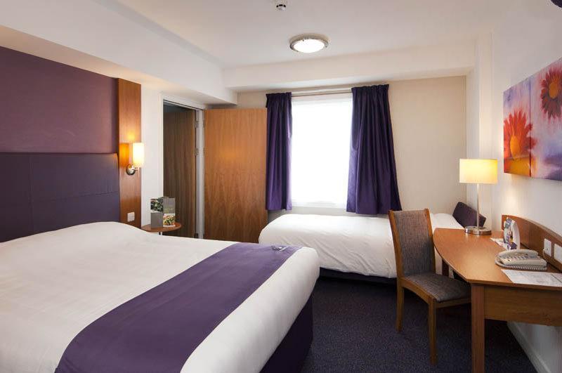 Premier Inn Maidstone Wateringbury Dış mekan fotoğraf